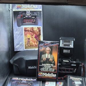 Nishika N8000 35mm 3D Stereo Camera Kit w/ Twin Light 3010 Flash, Case, Manuals